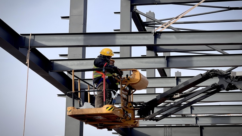 新春不打烊 中機(jī)國際建設(shè)者堅(jiān)守蘭州新區(qū)項(xiàng)目一線