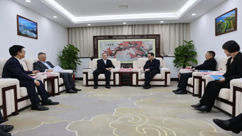 周明勤會見水利部長江水利委員會黨組書記、主任廖志偉