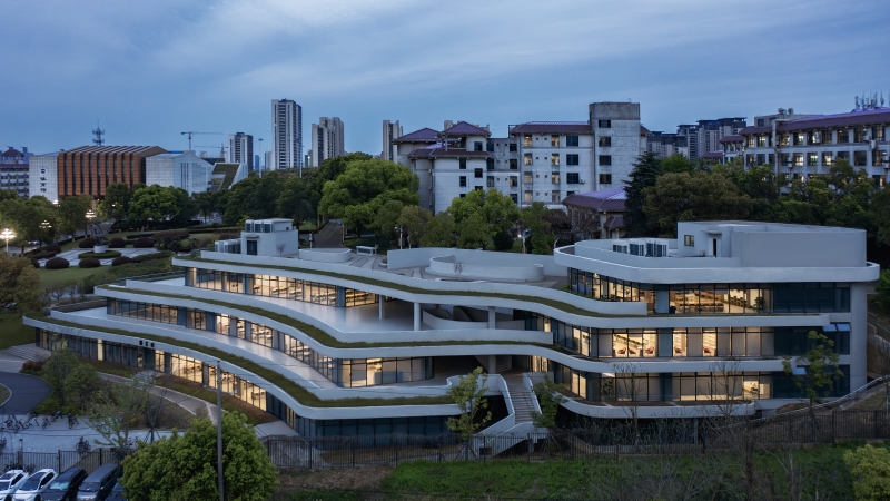 長沙市南雅中學(xué)圖書館榮獲Active House Award中國區(qū)建筑設(shè)計競賽三等獎